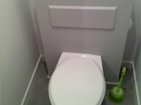 WiCi Bati Wand-WC mit einem komplett integrierten Becken - Herr D (Frankreich - 85)